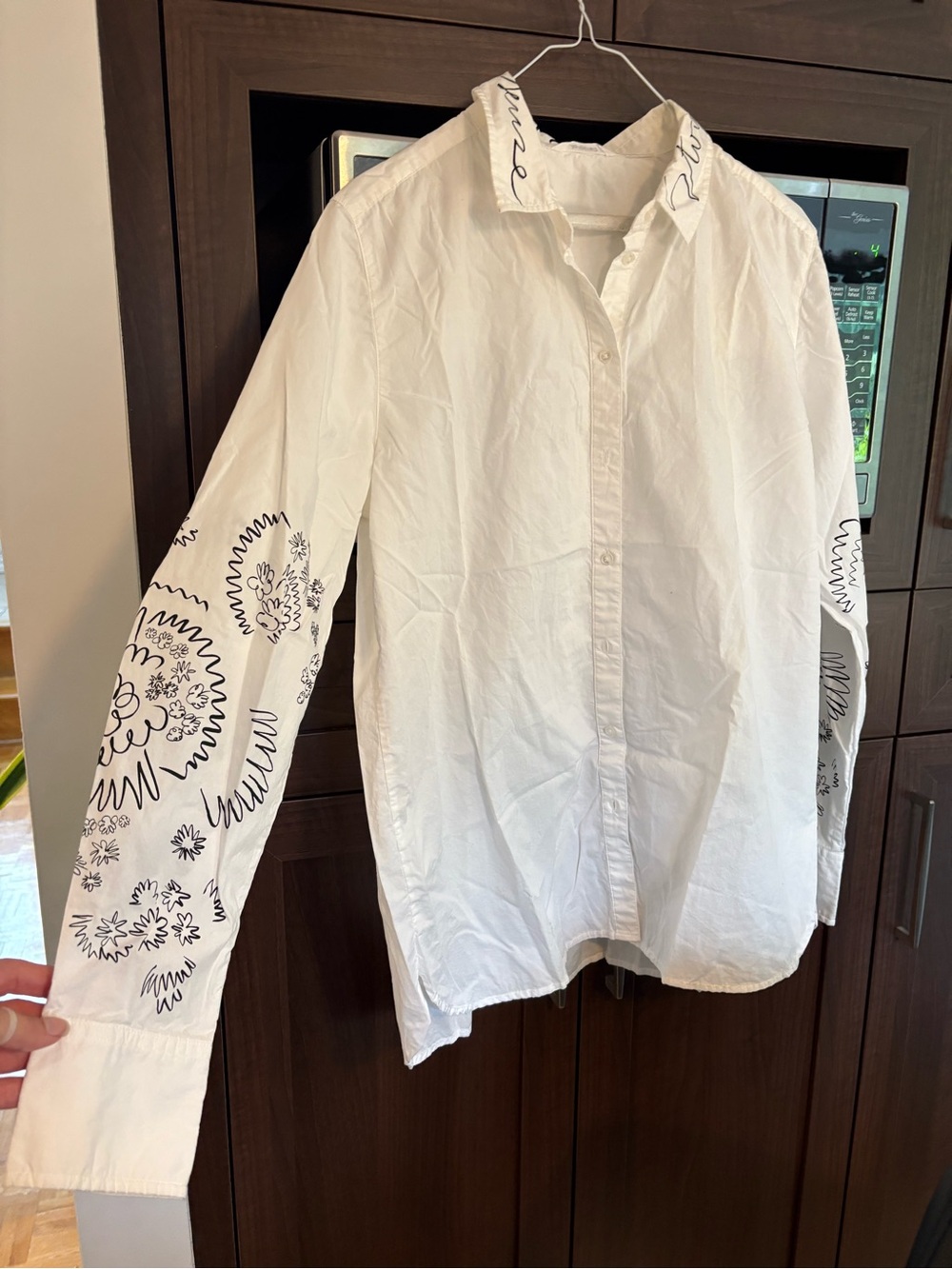 Desigual White Button-Up Shirt with Black Script Accents